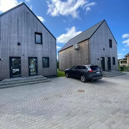 Monhouse Semesterbostad